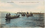 Compagnies de débarquement regagnant leurs navires