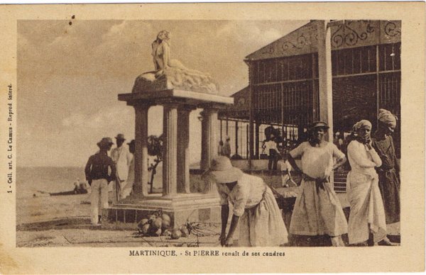 Statue qui symbolise la renaissance de St Pierre et se trouve de nos jours sur l'esplanade des ruines du théâtre.
here is a picture of a statue, which the French government presented to Martinique after the eruption. It depicts a lady attempting to get up after the disaster and looking to the future. maison_07-21.jpg
