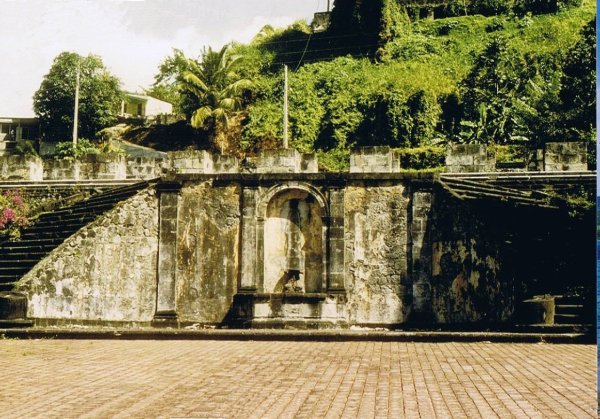 Saint-Pierre, les ruines du théâtre, détruit par la catastrophe du 8 mai 1902 (Eruption de la montagne Pelé martinique_48.jpg
